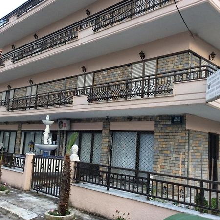 Kristi'S Apartments Holiday Olympiaki Akti Bagian luar foto